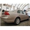 Image 25 : A12I --  2002 ACURA 17EL TOURING, Gold, 292249 KM