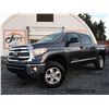 Image 2 : C6D --  2017 TOYOTA TUNDRA CREWMAX SR5 4X4, Grey, 200118 KM