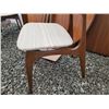 Image 5 : teak adjustable table, 2 leaves , 5 chairs