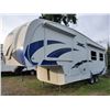 Image 1 : 0F --  2009 Roadranger By Extreme RV 5th Wheel, White, From The Tongue To The Bumper Is 30.5' Apx