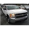 Image 8 : F2 --  2008 CHEVROLET SILVERADO 2500 HEAVY DUTY EXT CAB, White, 275008 KM