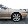 Image 38 : H2 --  2003 JAGUAR X TYPE, Gold, 164688 KM