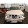 Image 8 : F6 --  2007 CADILLAC ESCALADE EXT AWD, White, 156111 KM