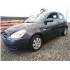 Image 2 : A5 --  2010 HYUNDAI ACCENT SE, Grey, 279035