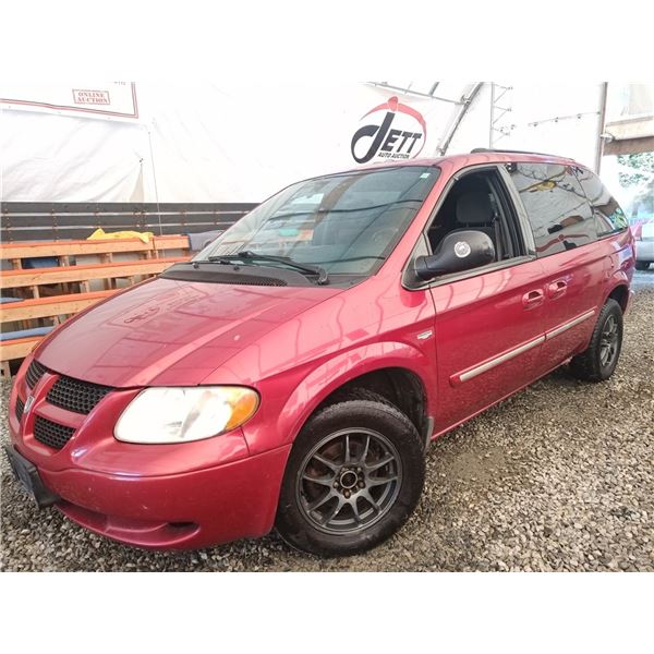 A3 --  2004 DODGE CARAVAN SE, Red, 272063