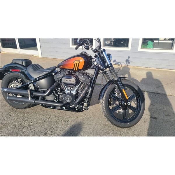 0A --  2022 HARLEY-DAVIDSON STREET BOB FXBBS, BLACK, 5120 KM