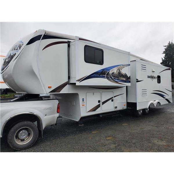 0D --  2012 Bighorn 5th Wheel By Heartland RVs, White, From The Tongue To The Bumper Is  32.5' Apx