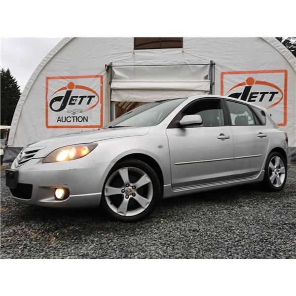 B3 --  2006 MAZDA 3 , Grey, 126742 KM