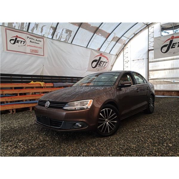 C2 --  2014 VW JETTA SEL, Brown, 204577 KM