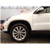 Image 38 : C6B --  2015 VW TIGUAN S AWD, White, 157209