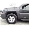 Image 27 : G3 --  2004 CHEVROLET AVALANCHE 1500 4X4, Grey, 130,406 KM