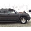 Image 32 : G3 --  2004 CHEVROLET AVALANCHE 1500 4X4, Grey, 130,406 KM