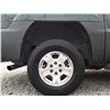 Image 35 : G3 --  2004 CHEVROLET AVALANCHE 1500 4X4, Grey, 130,406 KM