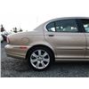 Image 40 : H2 --  2003 JAGUAR X TYPE, Gold, 164688 KM