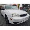 Image 14 : I6 --  2007 FORD FOCUS ZX3 , White, 192386 MILES