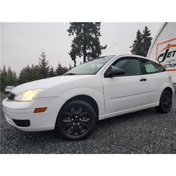 I6 --  2007 FORD FOCUS ZX3 , White, 192386 MILES