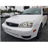 Image 7 : I6 --  2007 FORD FOCUS ZX3 , White, 192386 MILES