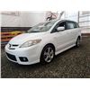 Image 3 : A12A --  2006 MAZDA 5, White, 204684 KM