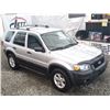 Image 11 : A12G --  2005 FORD ESCAPE XLT AWD, Silver, 281444 KM