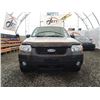 Image 7 : A12G --  2005 FORD ESCAPE XLT AWD, Silver, 281444 KM