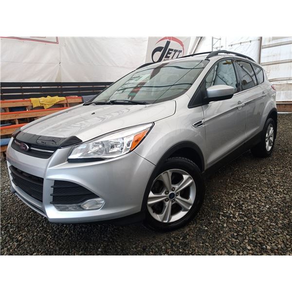 C6G --  2015 FORD ESCAPE AWD, Silver, 167563 KM