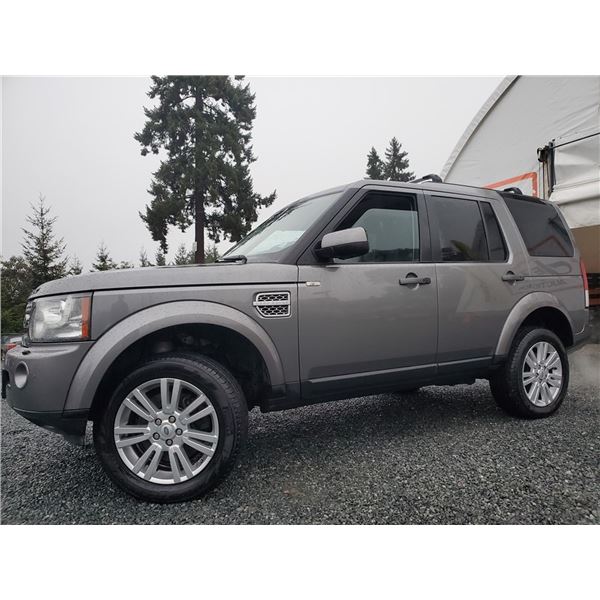 D6 --  2011 LAND ROVER LR4 HSE LUXURY 4X4, Silver, 250011