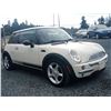 Image 8 : B5 --  2004 MINI COOPER , White, 212,213 KM