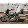 Image 24 : 0A --  2007 HARLEY-DAVIDSON FLHT CLASSIC ULTRA, GREY, 17,626 KM