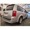 Image 14 : I2 --  2010 DODGE GRAND CARAVAN SE, Silver, 231894 KM