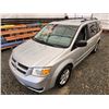 Image 4 : I2 --  2010 DODGE GRAND CARAVAN SE, Silver, 231894 KM