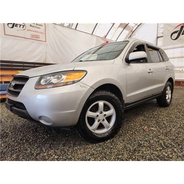 H5 --  2007 HYUNDAI SANTA FE GLS, Silver, 191708 KM