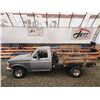 Image 25 : A12H --  1994 FORD F150 XL FLAT DECK SINGLE CAB, Grey, 210937 KM