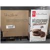 Image 1 : CASE LOT - PC centrefulls chocolatey filling cookies  12x280g