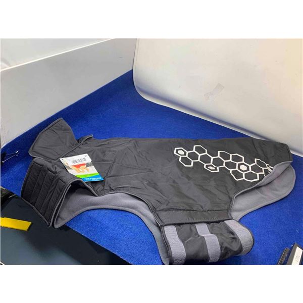 RC Pets Venture Outerwear, Jacket (size 28)