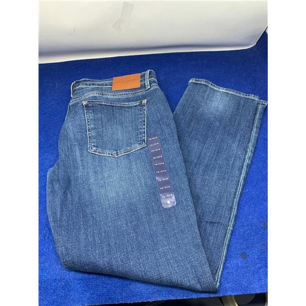 Lucky Brand Mid Rise Straight Jeans (12)
