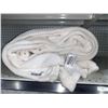 Image 1 : Roots Home Queen Size Ultra Fleece Throw Blanket