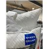 Image 2 : Beauty Rest Shapeable Comfort Pillow Queen Size Lot of 2
