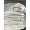 Image 2 : Grandeur Hospitality 100$ Cotton Bath Towels Lot of 5