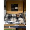 Image 1 : S&CO Printed ribbon Flannel Throw Blanket 40x60 inch