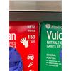 Image 2 : Medicom Vulcan Nitrile Gloves 1 Pack 150 XL 1 Pack 150 Med