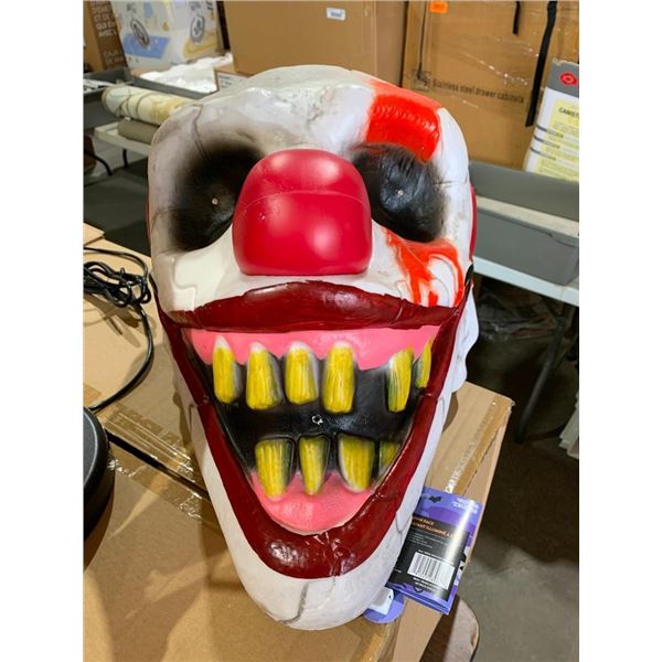 Holiday Living LED Lighted Scary Clown Face 13.97"x16.68"x12.4"