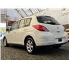 Image 26 : A9 --  2007 NISSAN VERSA S, White, 202137 KM