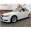 Image 2 : C6I --  2011 BMW 323 I , White, 160138 KM