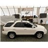 Image 16 : A12F --  2004 ACURA MDX TOURING, White, 342341 KM, NO RESERVE