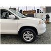 Image 44 : A12F --  2004 ACURA MDX TOURING, White, 342341 KM, NO RESERVE