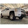 Image 8 : G6 --  2010 CHEVROLET SILVERADO 1500 LT CREW CAB 4X4, White, 159422 KM