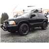 Image 2 : B5 --  2005 GMC JIMMY SLS 4X4, Black, 209556 KM