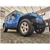 Image 8 : C6H --  2014 JEEP WRANGLER UNLIMITED SAHARA 4X4, Blue, 186457 KM