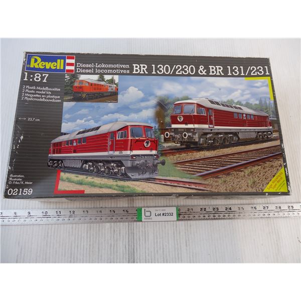 (2) 1:87 Diesel Locomotive Model Kits-new