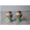 Image 3 : Vintage Salt and Pepper Shakers and Holder